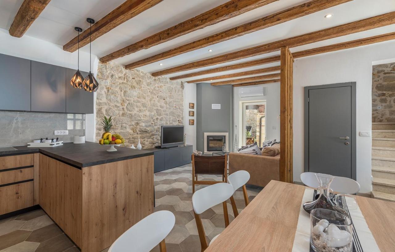 Beautiful Stone House - Villa Parentium With Private Pool Dračevac 外观 照片