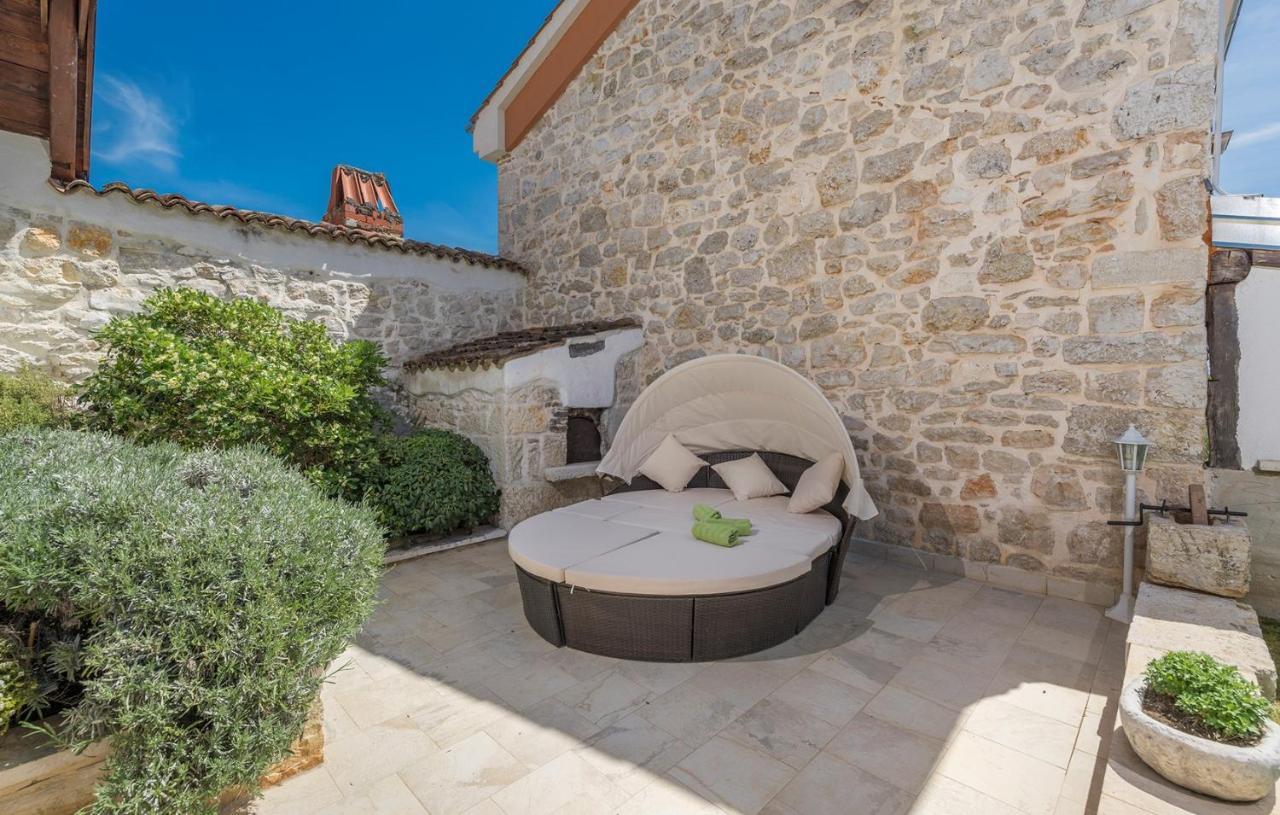 Beautiful Stone House - Villa Parentium With Private Pool Dračevac 外观 照片